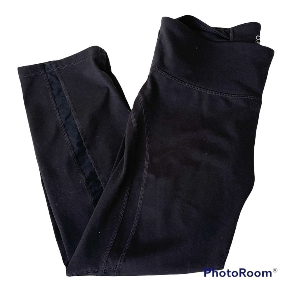 GAP Fit Black sheer paneled crop leggings S